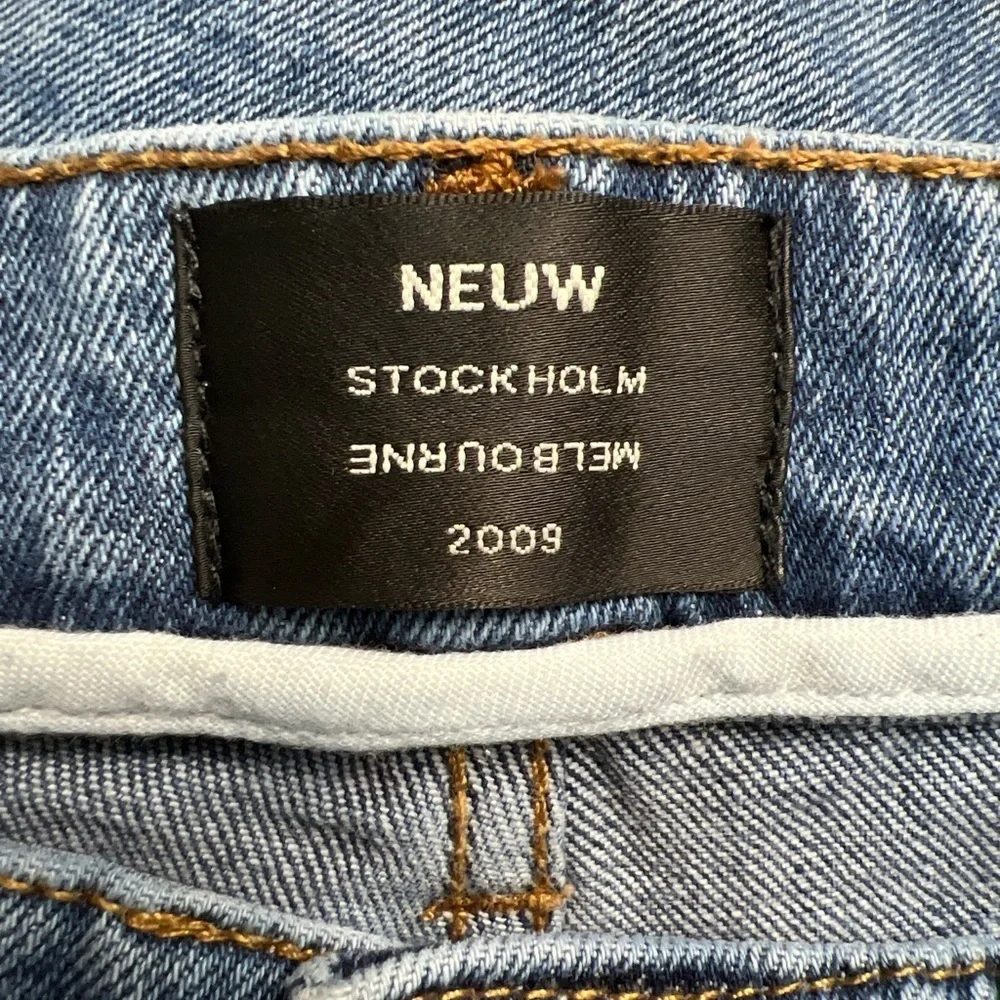 NEUW Lou‎ Slim Blue Jeans Men's Size 28 X 32 Actual Inseam 31 Button Fly